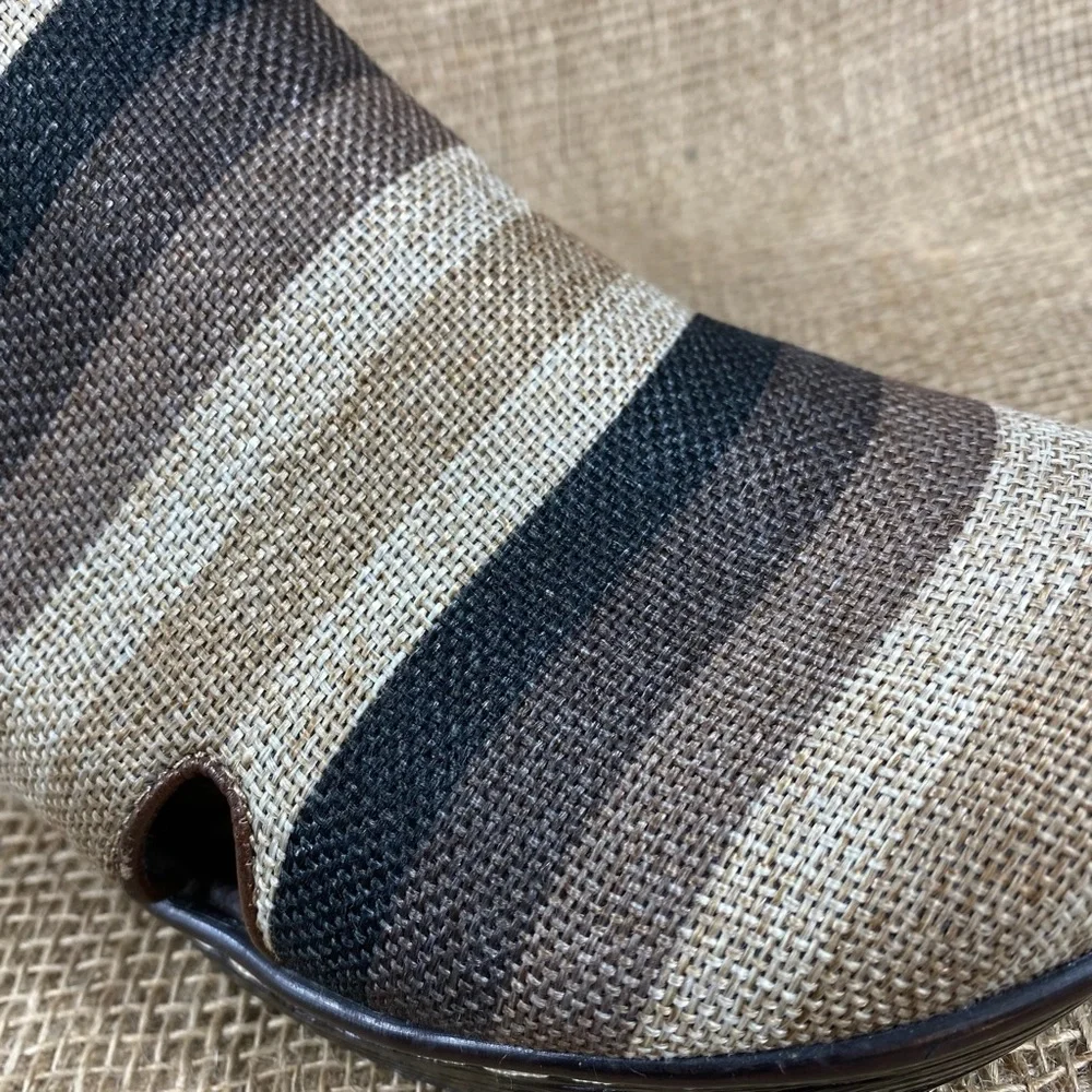 Born clog brown striped  ankle strap boc heeled women sz 11M - Picture 6 of 10